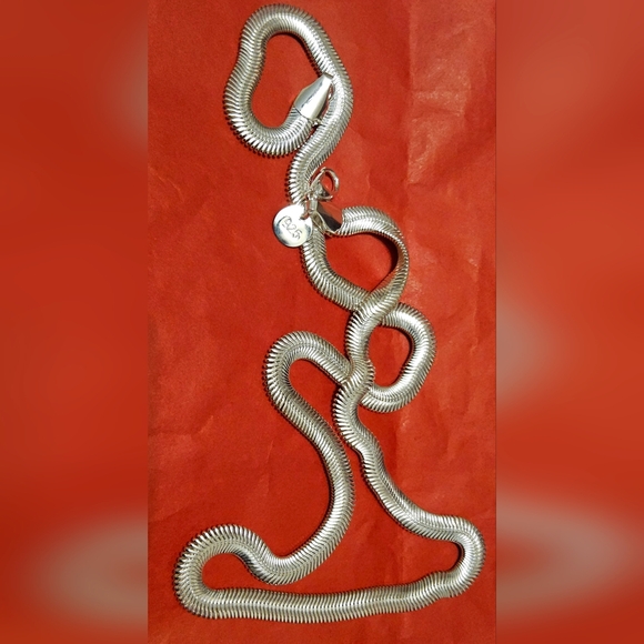 ✨Giveaway Time ✨ - Picture 2 of 9